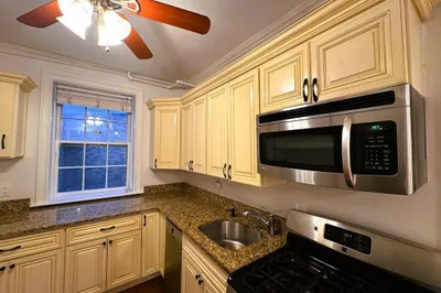 1253 Beacon St #BB3