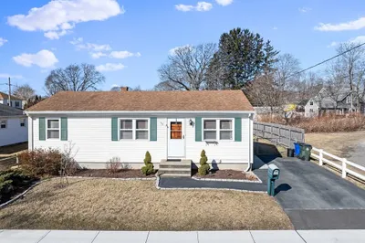 820 Oak Grove Ave