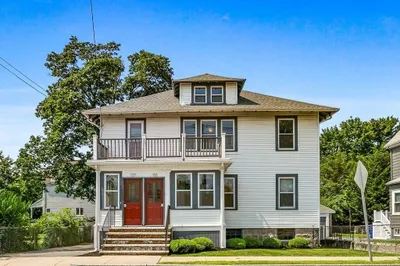 137 Thacher St #137