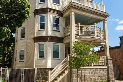 72 Bakersfield St #1 1