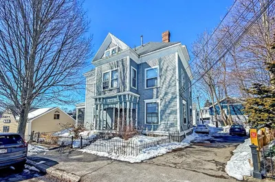83 Pleasant St #7
