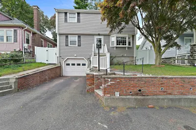 65 Hawthorne Rd 1