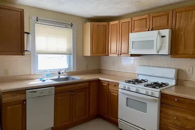 460a Highland Ave #2