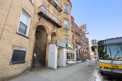 754 Huntington Ave #5 1