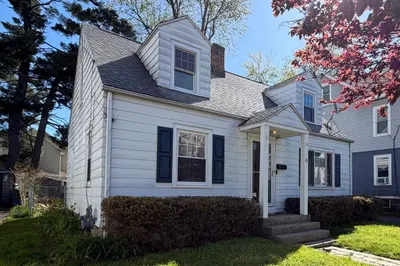 37 Elmdale St