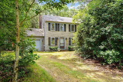 8 Wren Ln