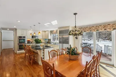 11 Thaxton Rd 1