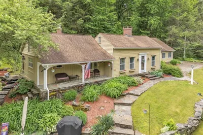 44 Goss Hill Rd 1