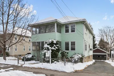 29-31 Bay State Rd