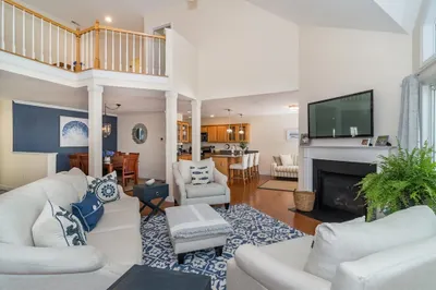 12 Turnberry Rd #12 1
