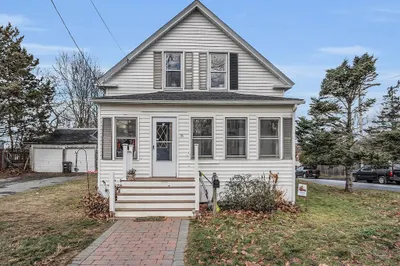 16 Robillard St