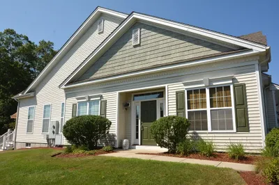 8 Hopkins Circle #8 1