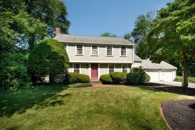 101 Pond St 1