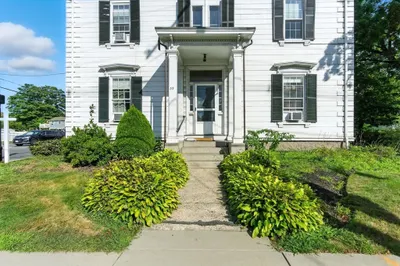 35 Locust St #3