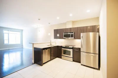 11 West Broadway #208