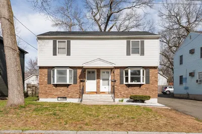 32-34 Van Buren Ave 1
