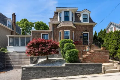 52 Granville Avenue 1