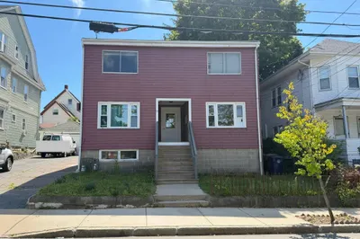 59 Swan St #2L
