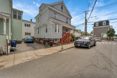 59 Bonair St 1