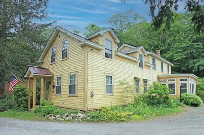 49 S Main St 1