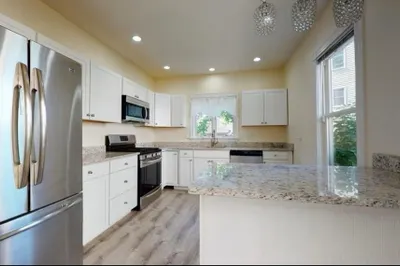 72 Crescent Ave #n/a