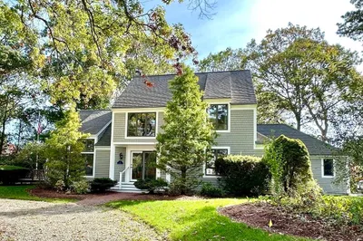 4 Florence Ave 1