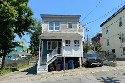 53 Mount Vernon St