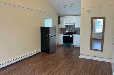 20 Court St #3