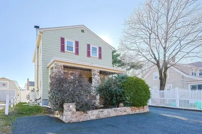 259 Elm St 1