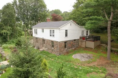189 Beacon St 1