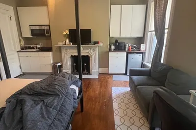 323 Beacon #6