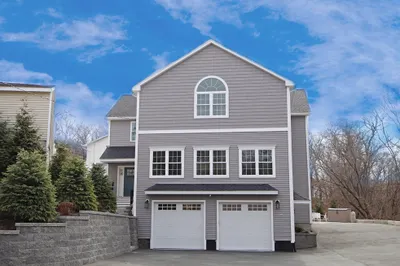 61 Hurd Avenue