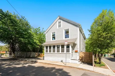 41 Sheridan St