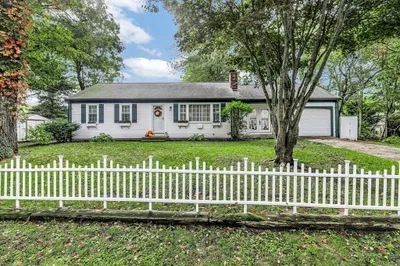 9 Lower Brook Rd 1
