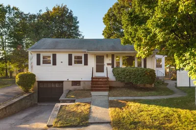 81 Berlin St 1