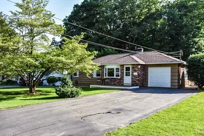 17 Charlton Rd 1