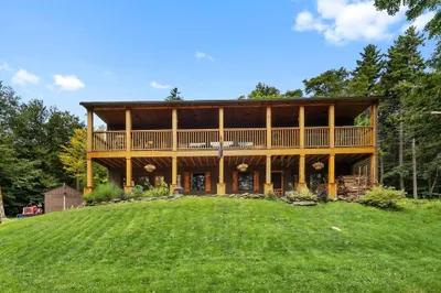 31 Moores Rd