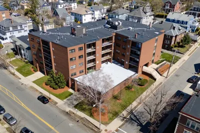 12 Mount Vernon St #17