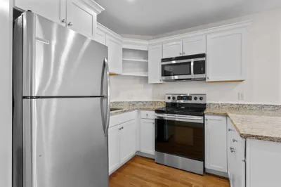 754 Huntington Ave #3 1
