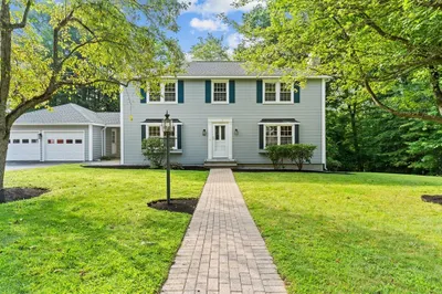 207 Bickford Hill Rd 1