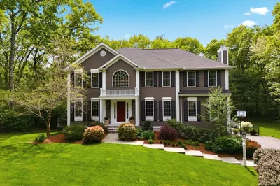 115 Webster Woods Ln 1