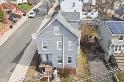 47 Woodlawn St