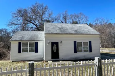 90 Tyngsboro Rd 1