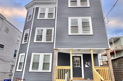 12 Boyd St #3