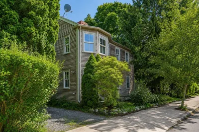 141 Hale St #2 1
