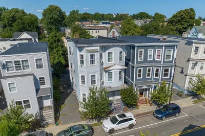 158-158a Quincy St 1