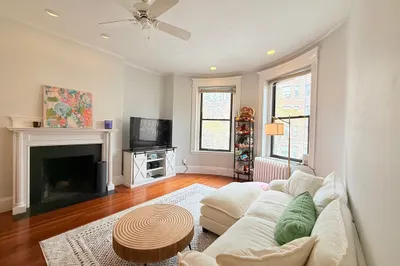 30 Peterborough St #29