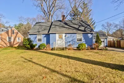 17 Glenoak Dr