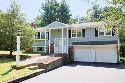58 Lyons Dr 1