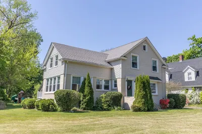 103 Maple Rd